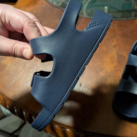 Sandles - Picture 10 of 11